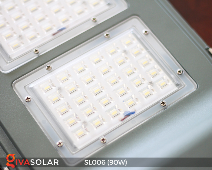 Đèn đường năng lượng mặt trời cao cấp GV-SL006 90W 22