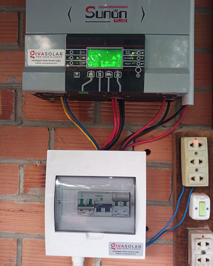 Lắp đặt hệ thống điện năng lượng mặt trời độc lập 5kW tại Tiền Giang 5
