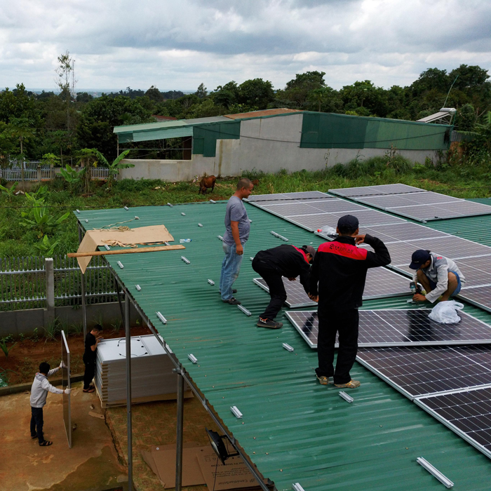 Hoàn thành lắp đặt hệ thống điện mặt trời áp mái quy mô lớn 45kWp tại Đắk Nông 3
