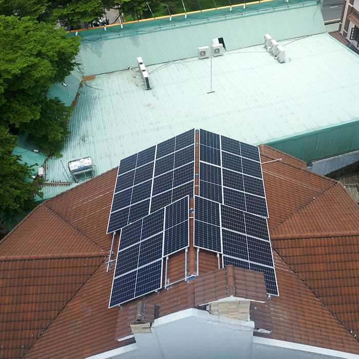 Hoàn thành hệ thống điện mặt trời 10kWp cho sinh hoạt gia đình ở Bình Tân 1
