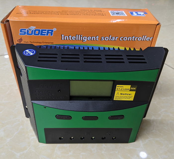 Điều khiển sạc pin năng lượng mặt trời ST-C1250 50A 9